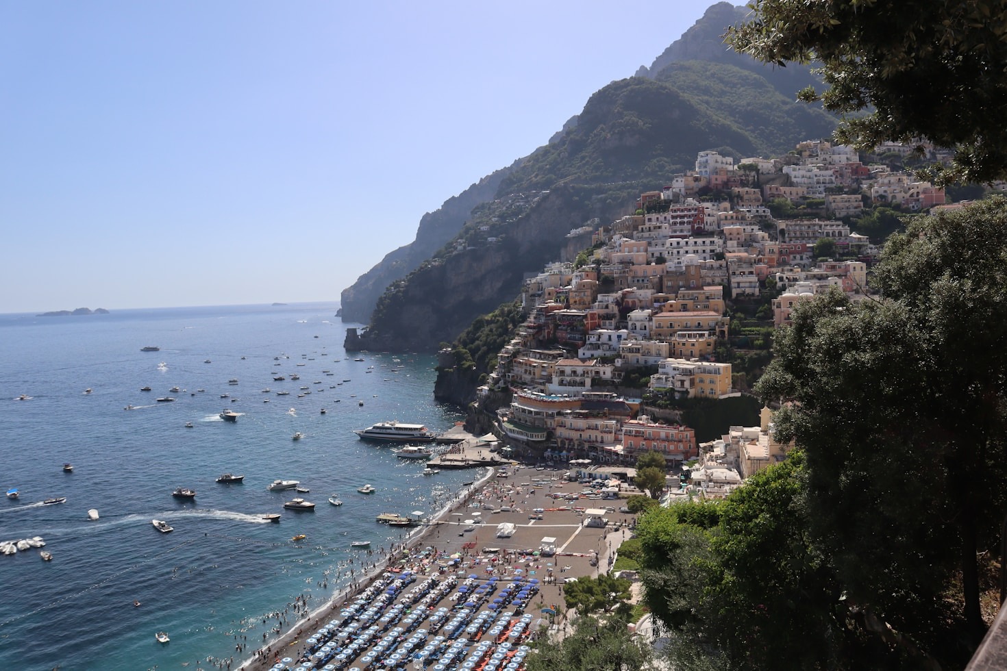 Why Traveling Abroad Benefits Families in Unique Ways