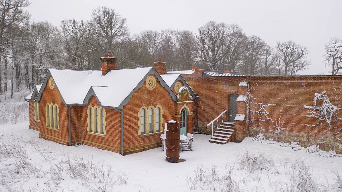 Mail’s definitive guide to the cosiest cottages to spend this Christmas – from roaring fires and cracking pubs in the chocolate-box Cotswolds to wintry seaside walks in crisp Cornwall