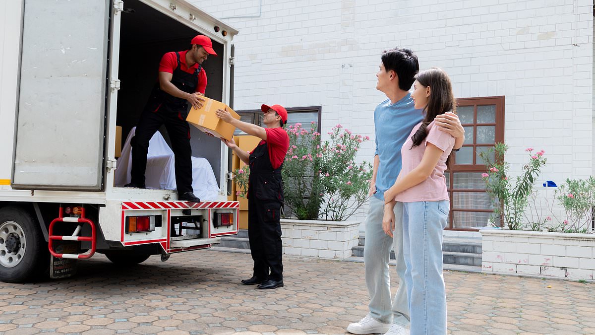 January sees 70% surge in Brits planning to move abroad – here’s where they’re heading