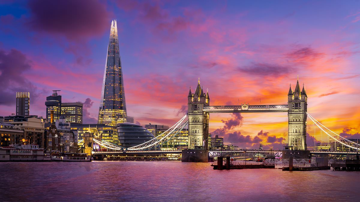 UK’s most beautiful nighttime landmarks revealed – do YOU agree?